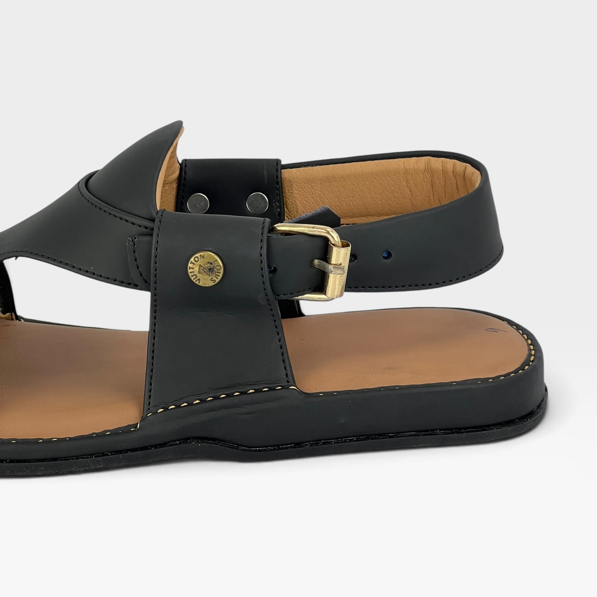 Panjedar Chappal (Matte Black)