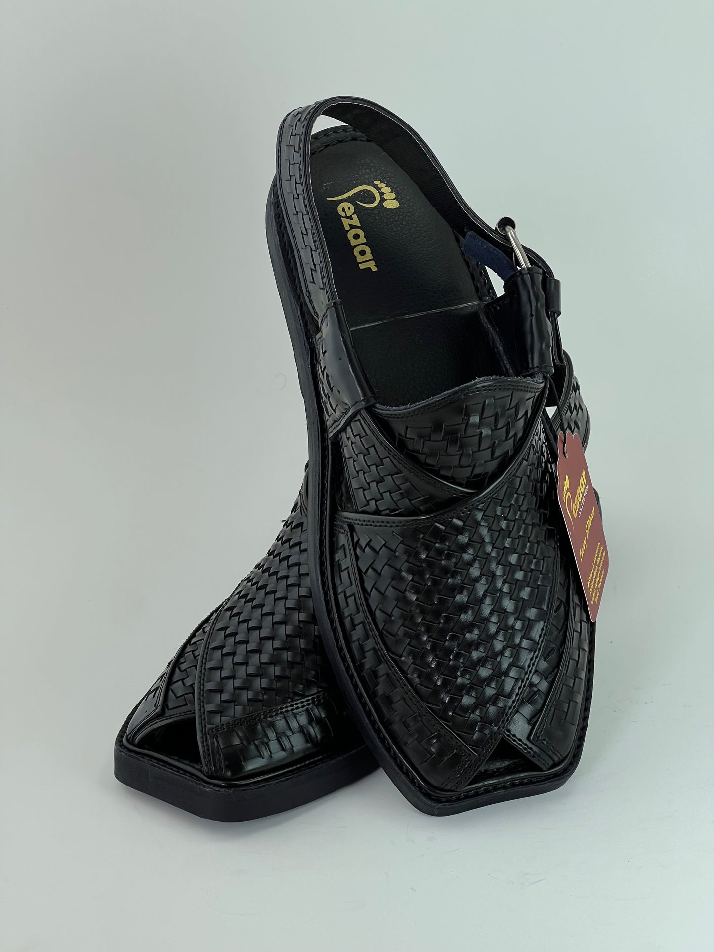 Hand woven medium sole black