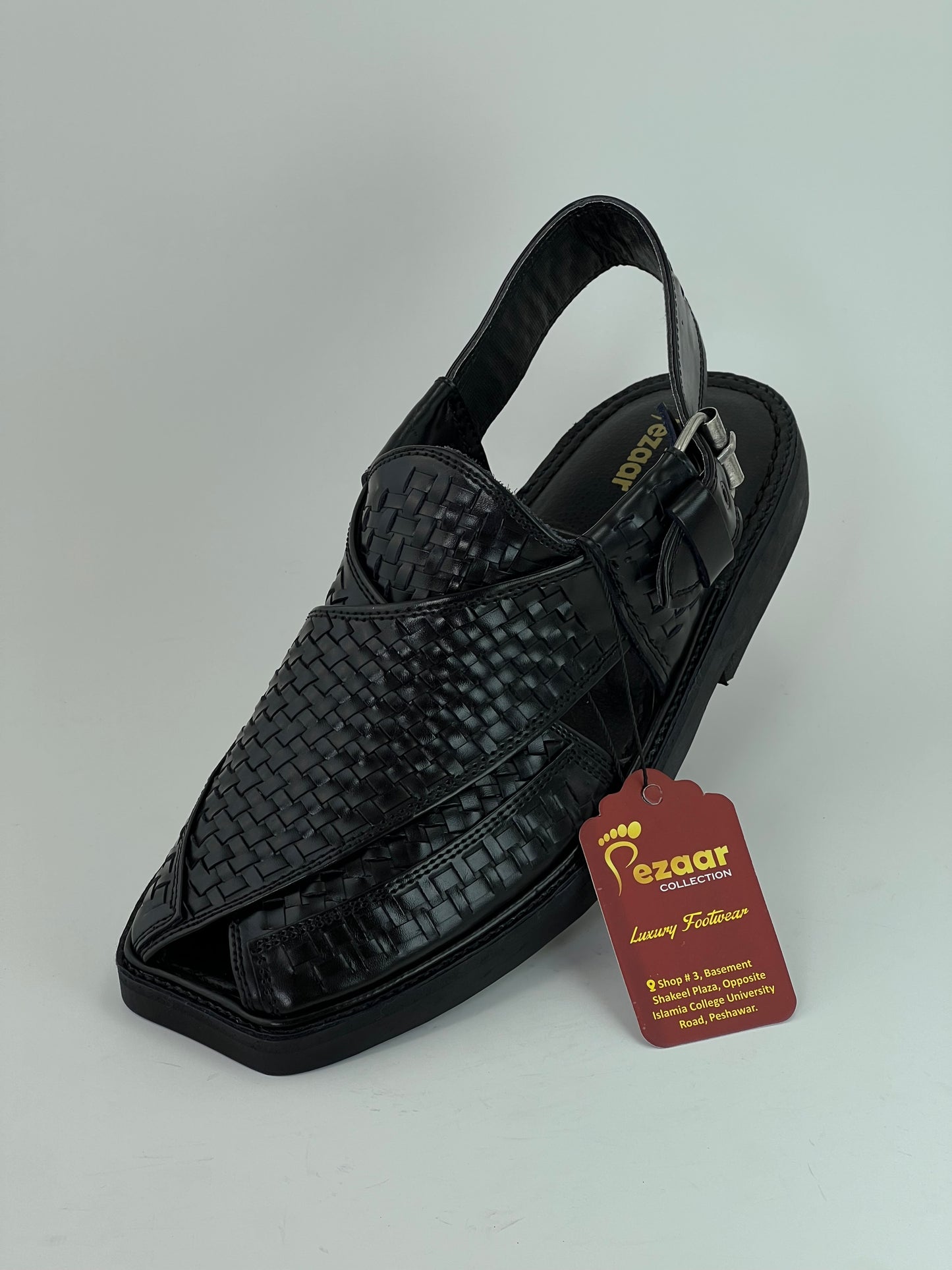Hand woven medium sole black