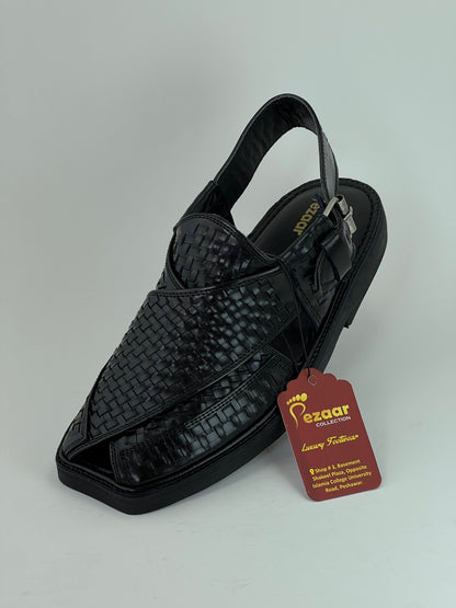 Hand woven medium sole black