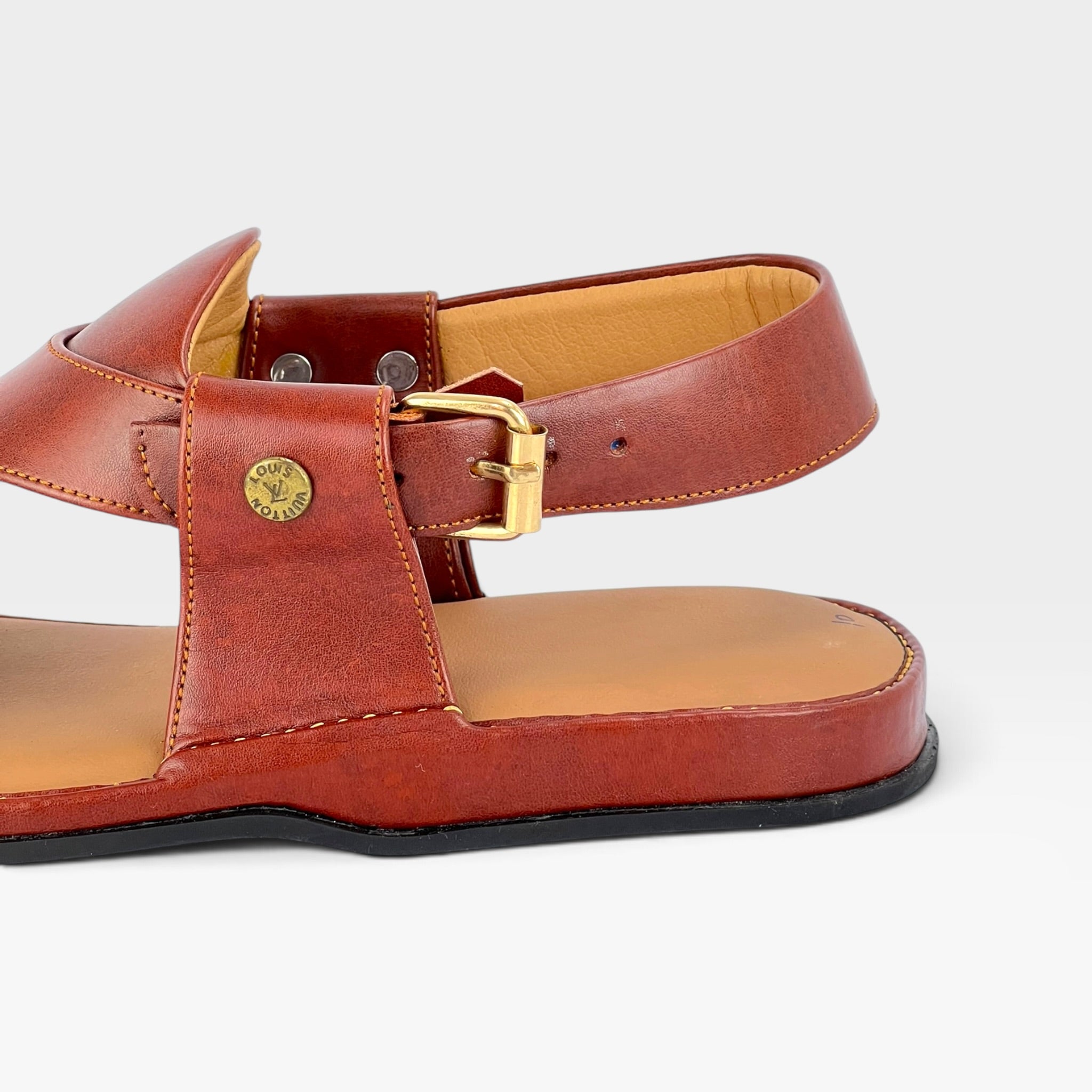 Panjedar Chappal (Burgundy)