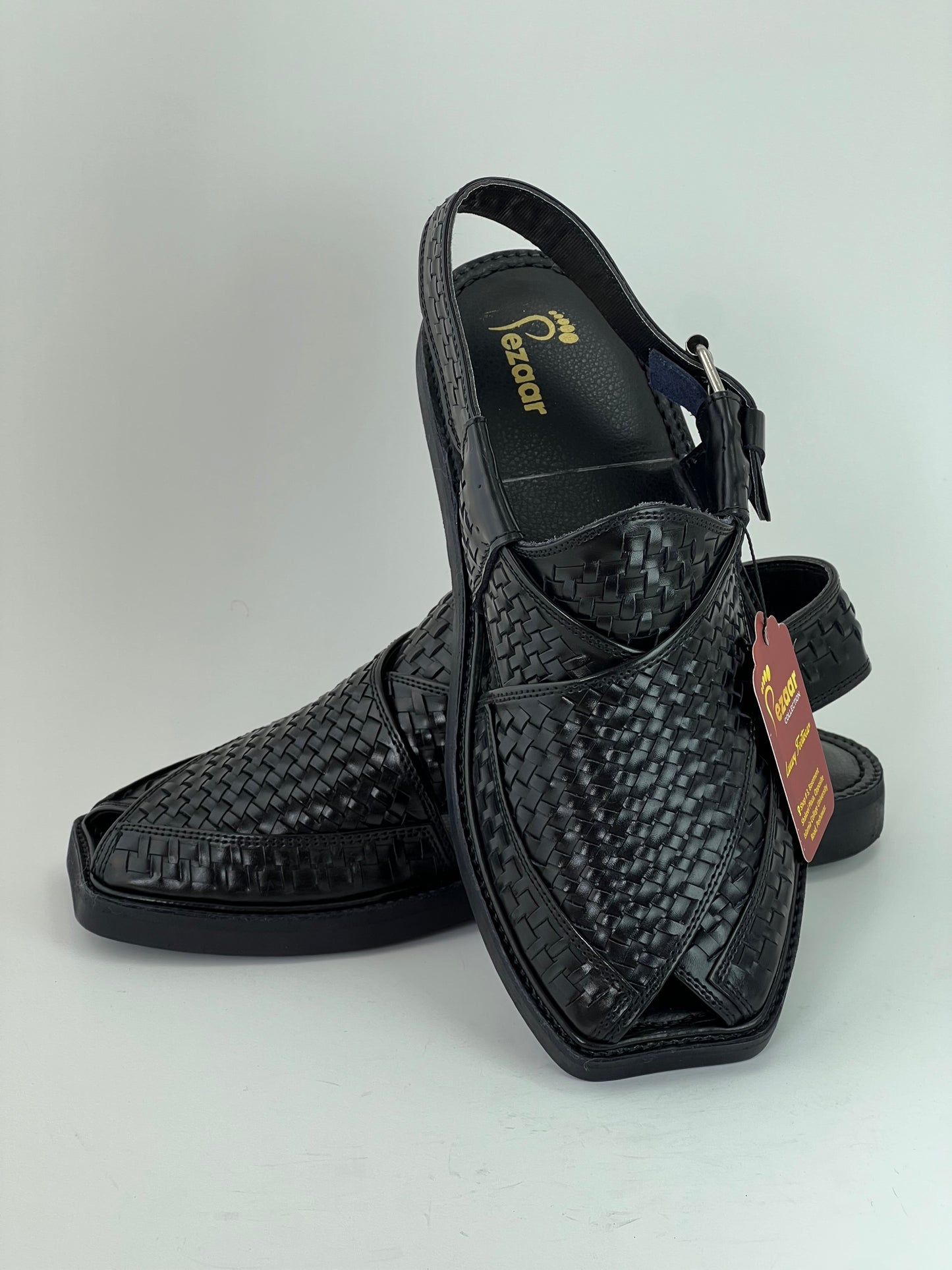 Hand woven medium sole black