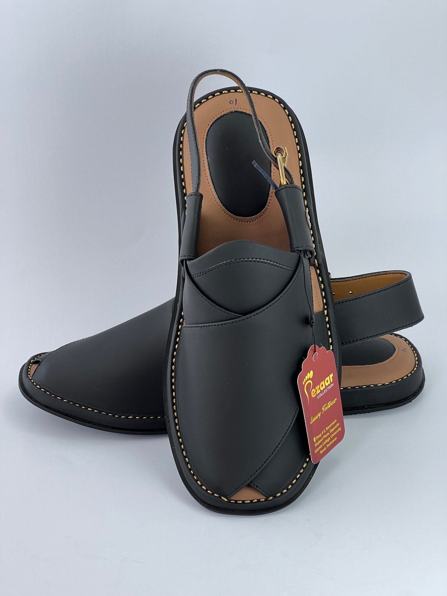 Gogo leather peshawari chapal (black matte)