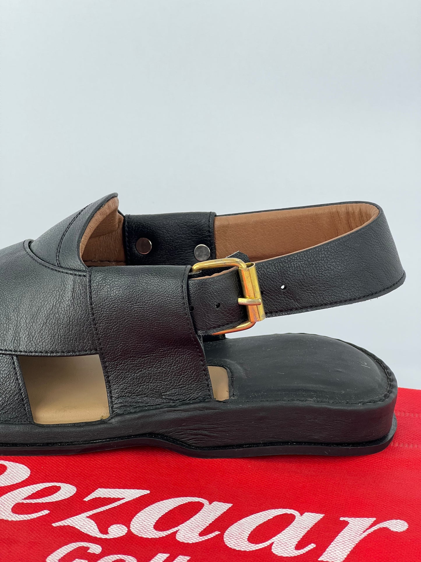 Gogo Round Shape Midnight Black Light Weight